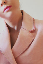 Charger l&#39;image dans la galerie, Veste rose en laine et lurex customisée