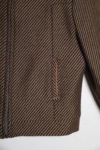 Charger l&#39;image dans la galerie, Veste en laine à rayure marron réparée et customisée