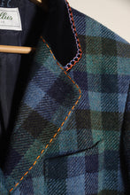 Cargar imagen en el visor de la galería, Veste vintage en laine customisée