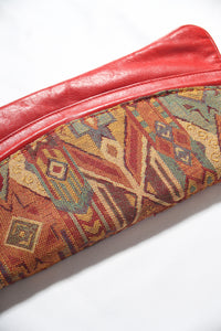 Pochette en cuire rouge