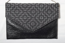 Charger l&#39;image dans la galerie, Pochette en cuire &amp; Jeans Sashiko