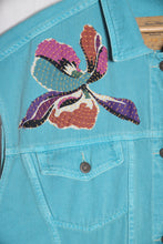 Charger l&#39;image dans la galerie, Veste en jeans turquoise fleurs boro