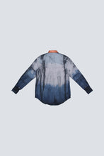 Load image into Gallery viewer, Chemise en jean&#39;s upcyclée Twinkle Vibe